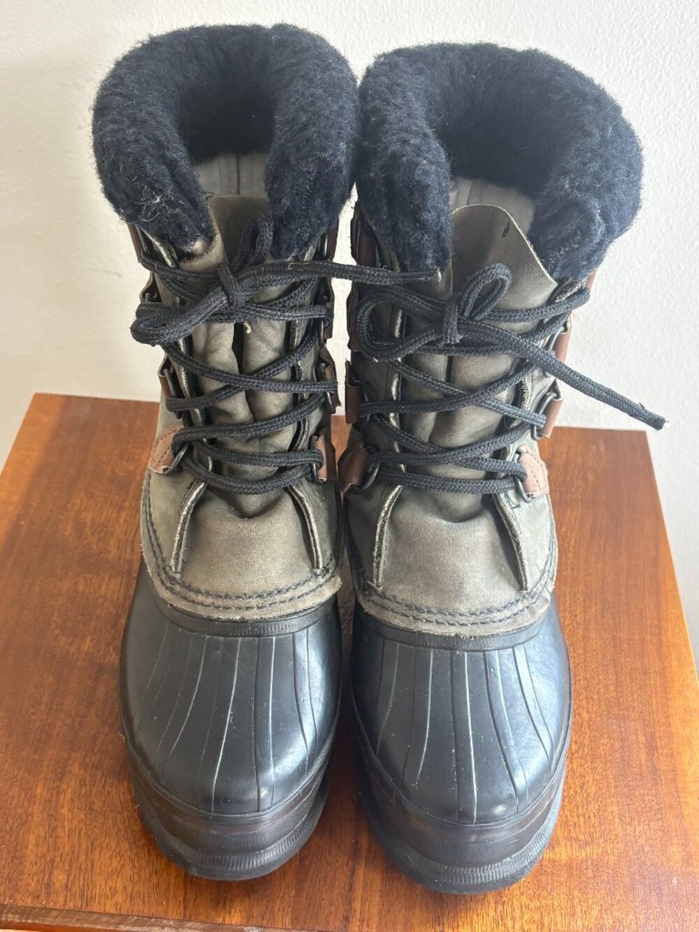 Vintage Sorel Alpine Green Leather Duck Boots Canada women Size 6